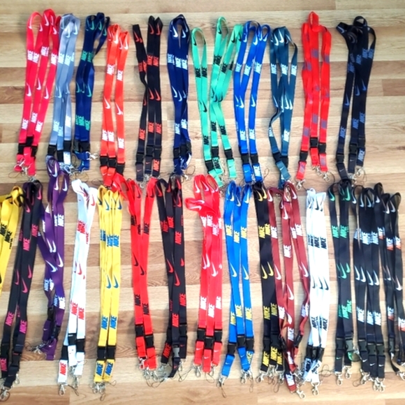 ‼️SOLD OUT ‼️Nike Lanyards - NWT - Picture 2 of 6
